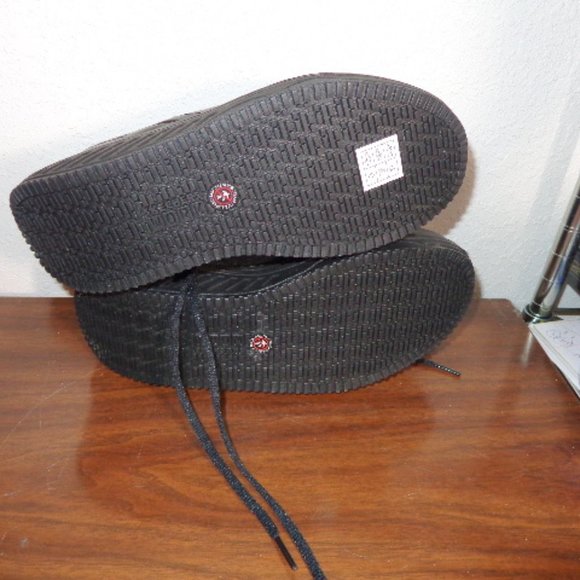 New Skechers Black Leather Shape Ups Shapeup Lace Up Shoes 8.5 NWOB - Picture 2 of 11